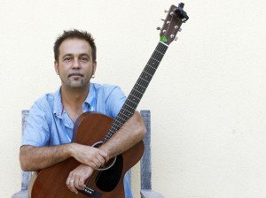 SANTANDER. 27/08/2018.- El músico, compositor y arreglista, Miguel Magdalena García dirige un Taller sobre " la introducción a la música en el teatro ". Foto Esteban Cobo